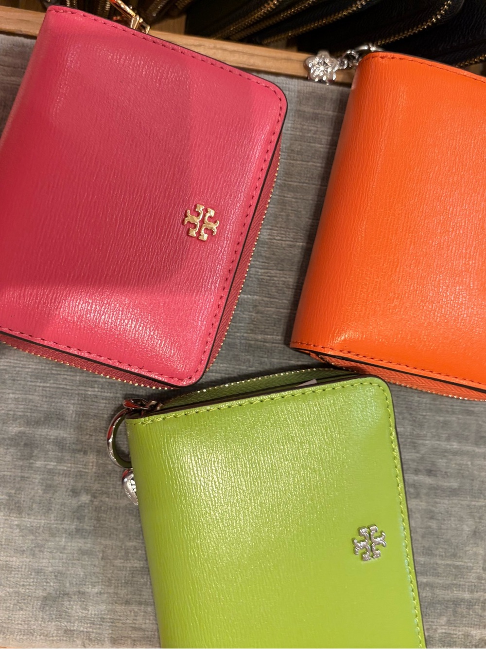 Tory Burch Small Leather Zip Card jHolder in , Orange & Lime new - Picture 2 of 16